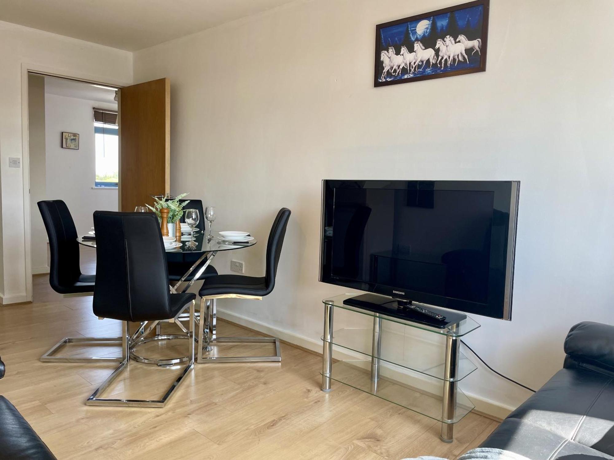 Hk Life Serviced , Centre Apartment
